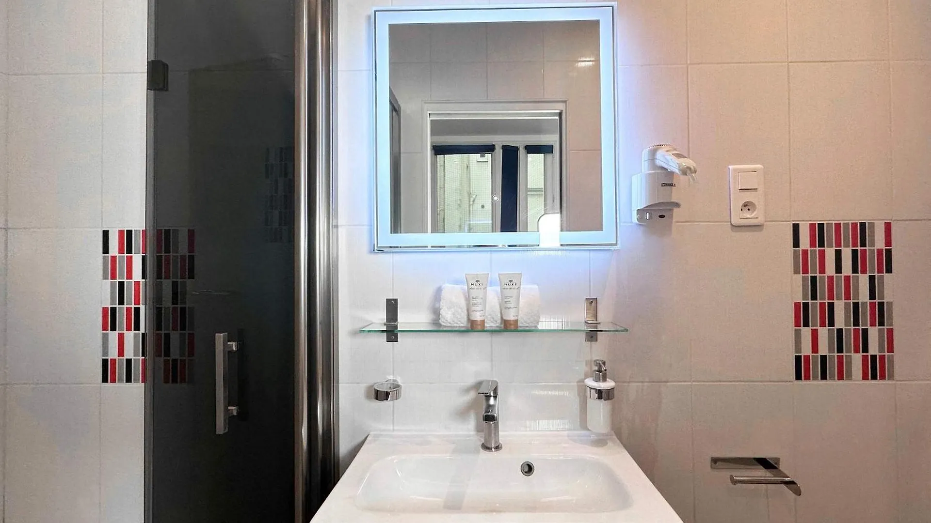 Welcoming Apartment Near Louvre Museum Parigi Francia