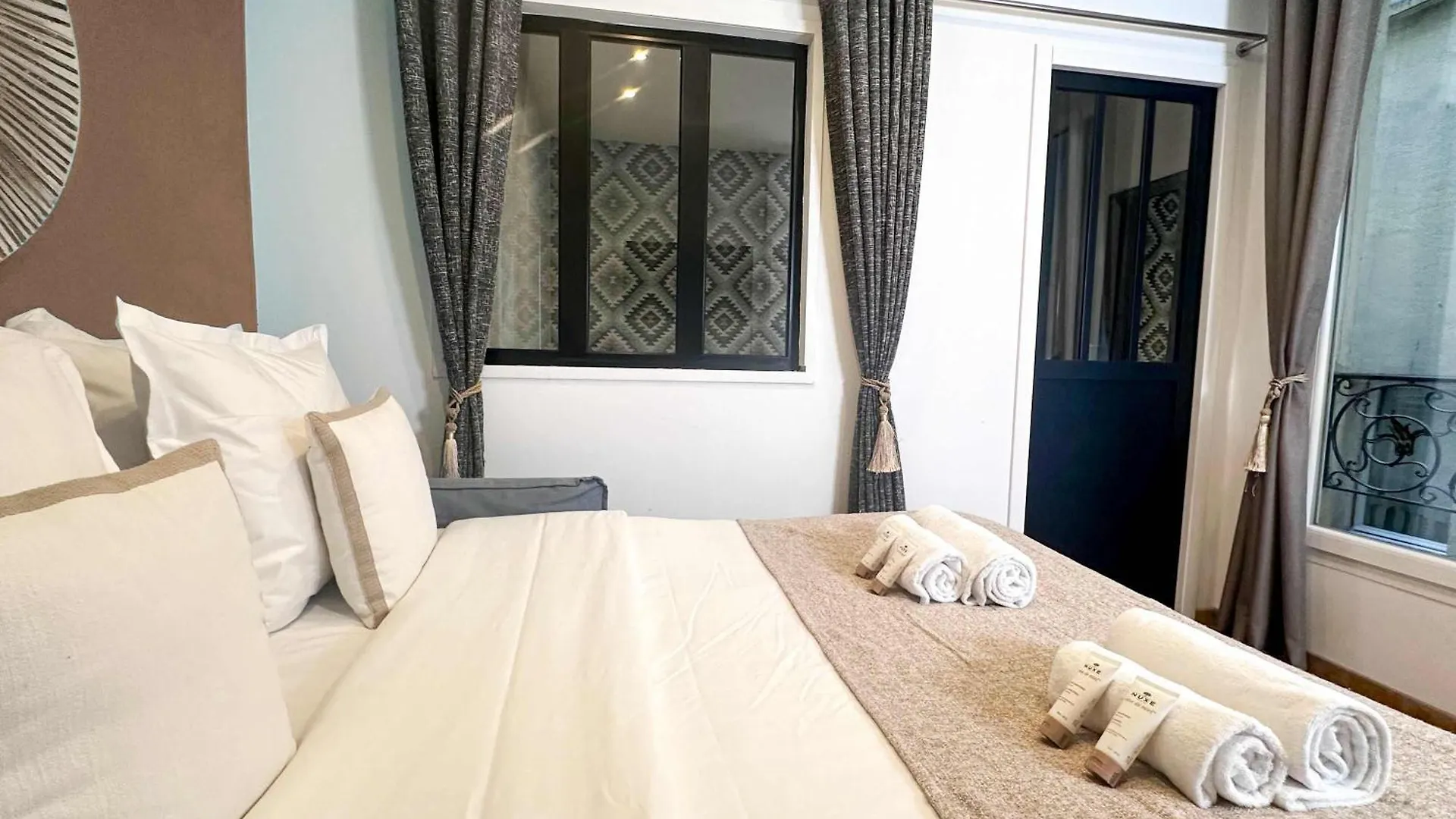 Welcoming Apartment Near Louvre Museum Parigi